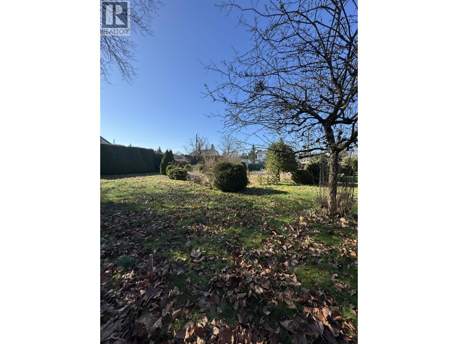 2600 WELLINGTON CRESCENT