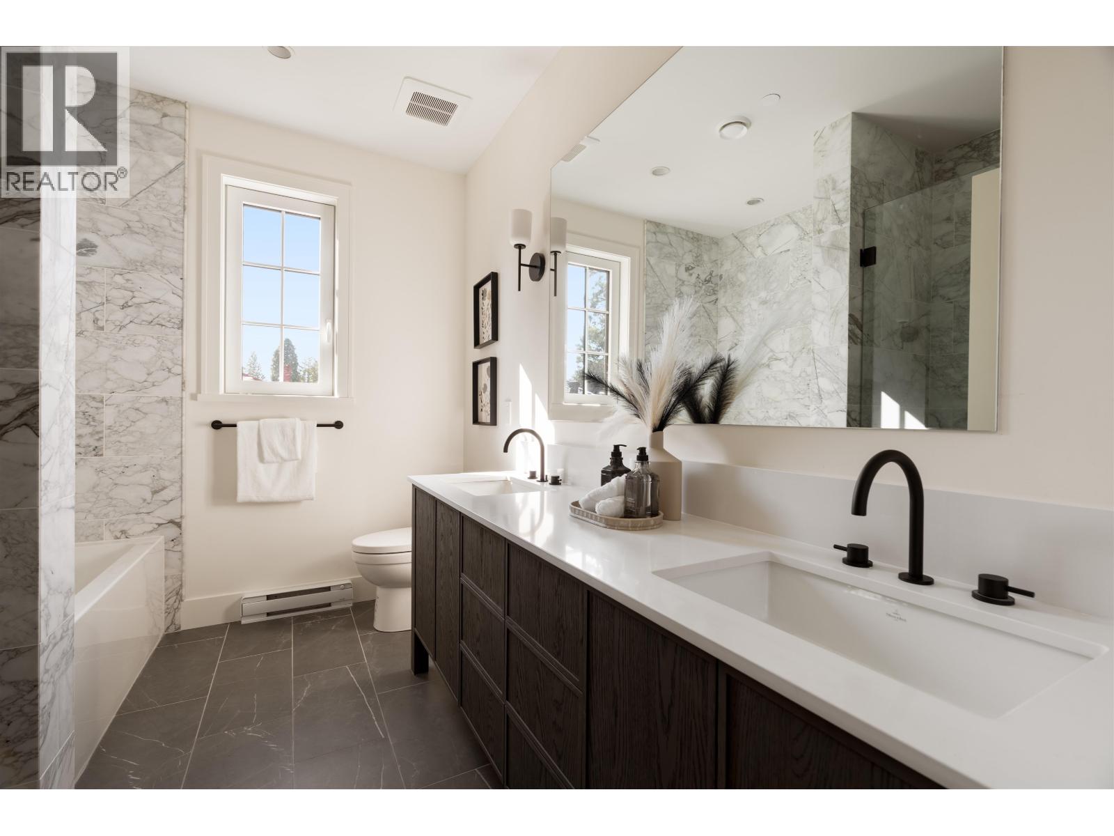 4 1311 W 57th Avenue, Vancouver, British Columbia  V6P 1S7 - Photo 14 - R3169910