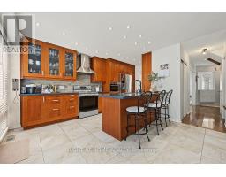 3829 CRAIGHURST AVENUE, Mississauga, Ontario
