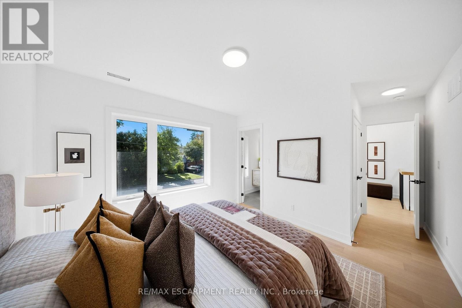 14 Kentroyal Drive, Toronto, Ontario  M9P 2M8 - Photo 20 - W13837210