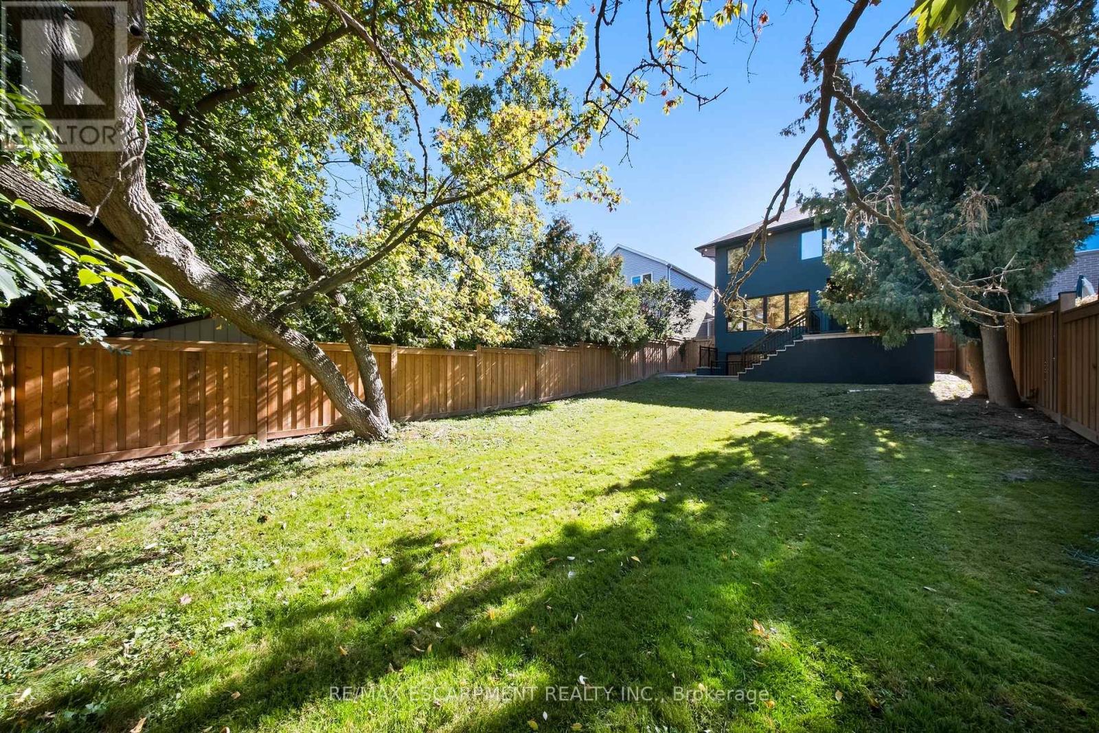 14 Kentroyal Drive, Toronto, Ontario  M9P 2M8 - Photo 47 - W13837210