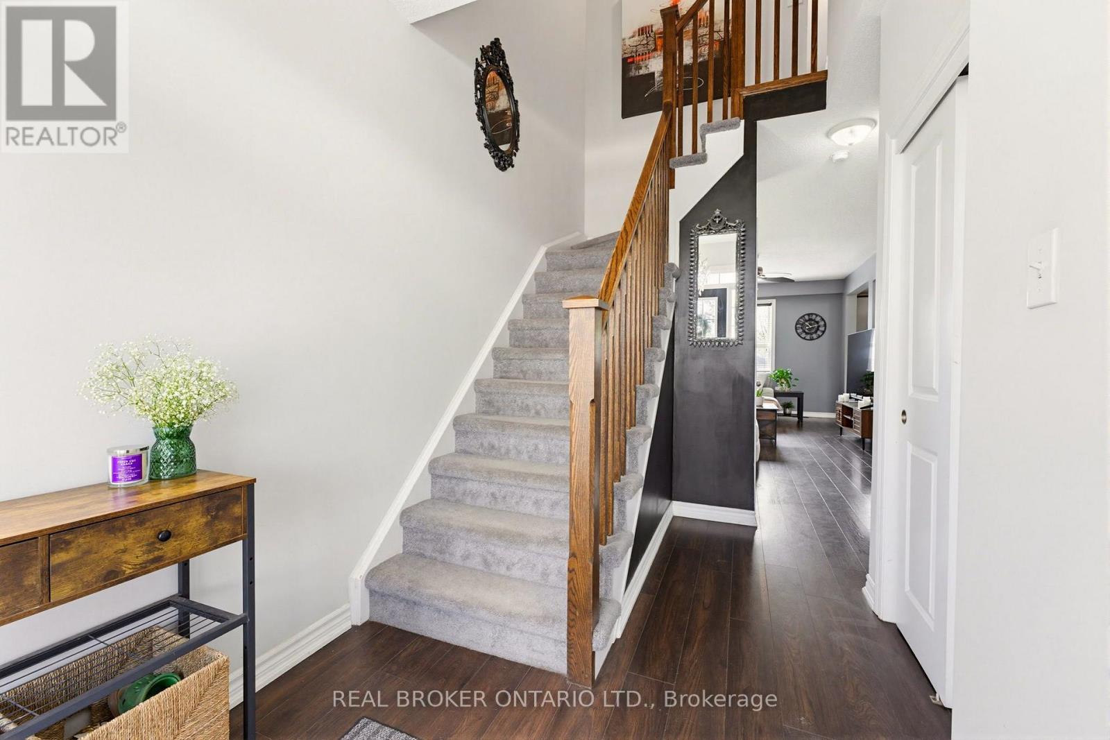 100 Chester Drive, Cambridge, Ontario  N1T 0C8 - Photo 4 - X13837164