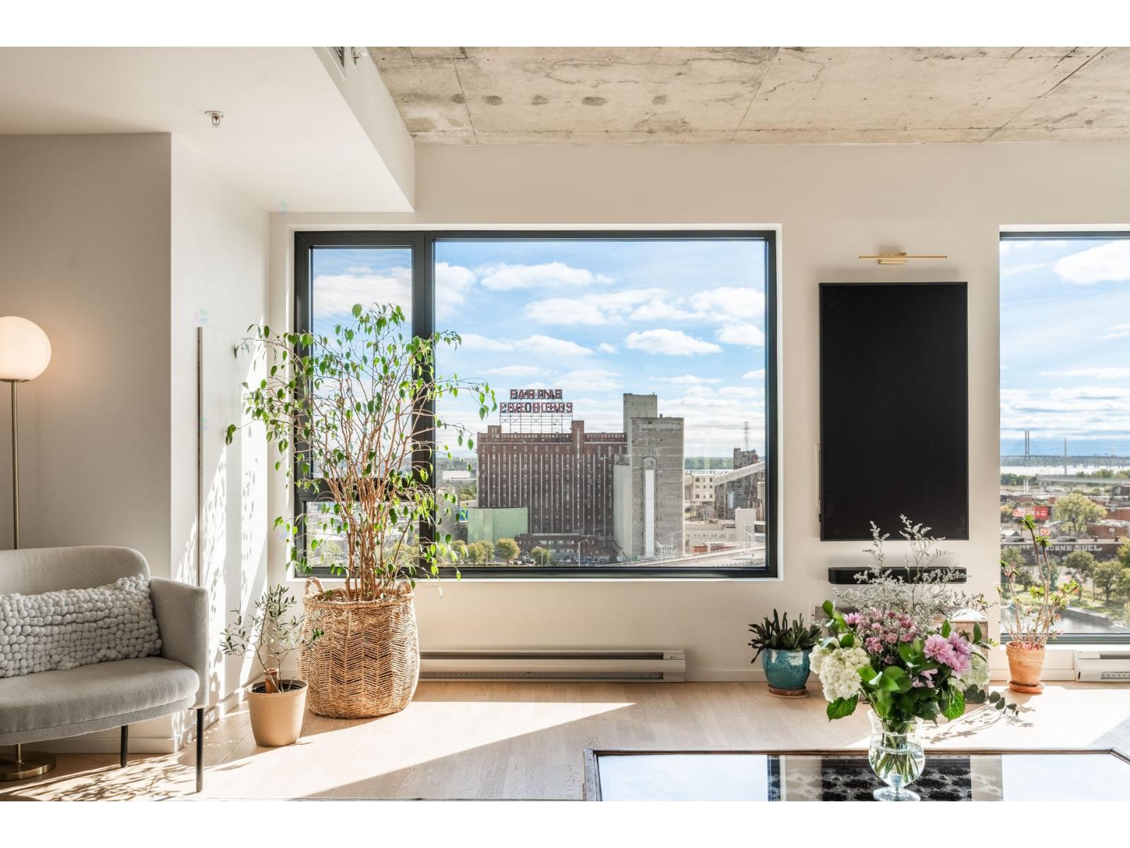 1085 Rue Smith|#1406 Montréal (Le Sud-Ouest) Quebec Canada H3C0L9 5