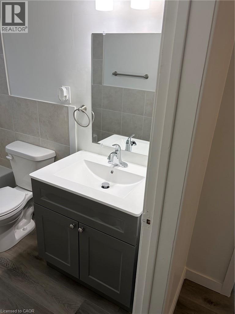 120 Clive Road Unit# 4, Kitchener, Ontario  N2H 3N6 - Photo 3 - 40866334