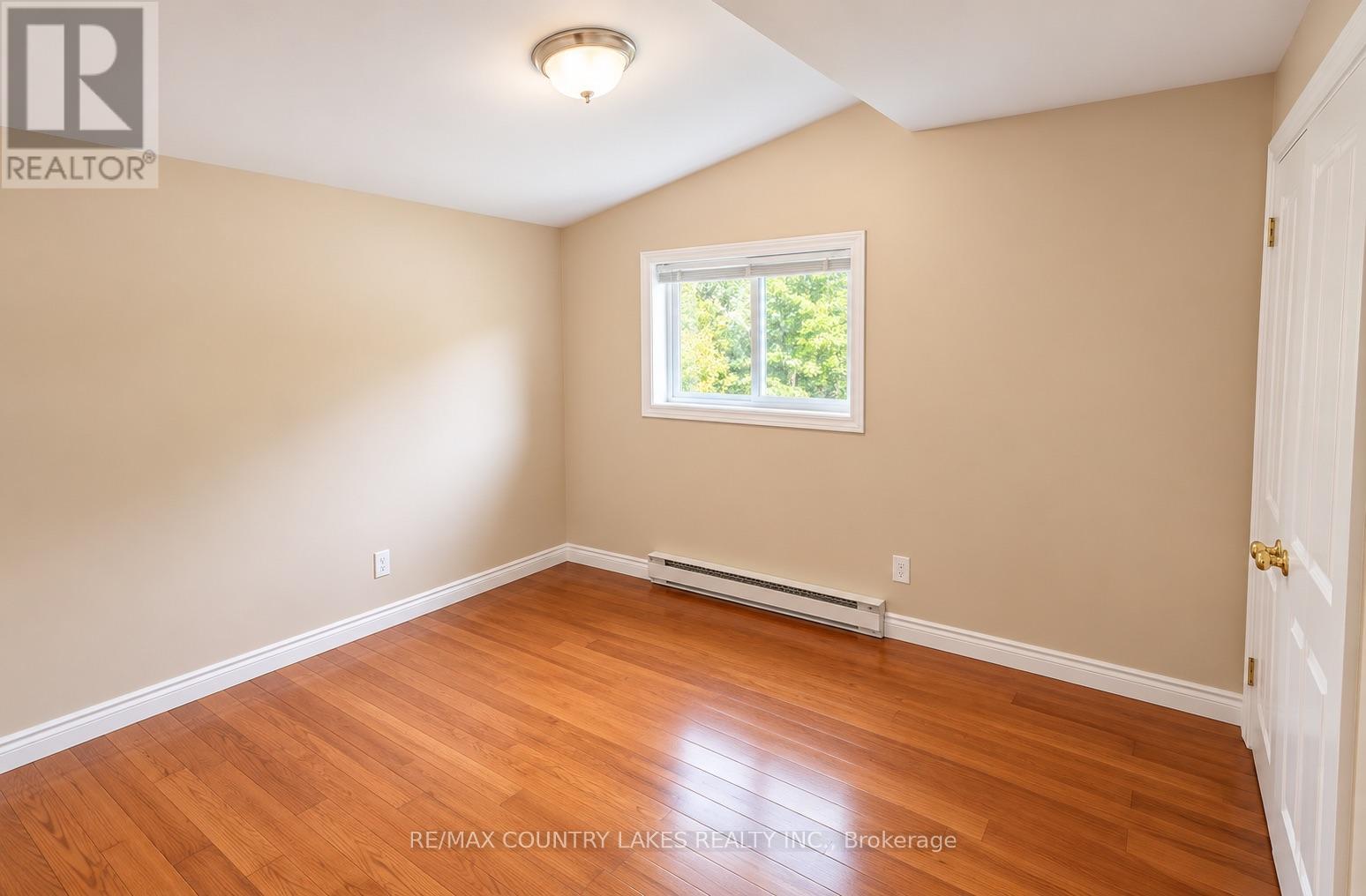 16 Hummingbird Lane, Kawartha Lakes, Ontario  L0K 1B0 - Photo 12 - X13546036