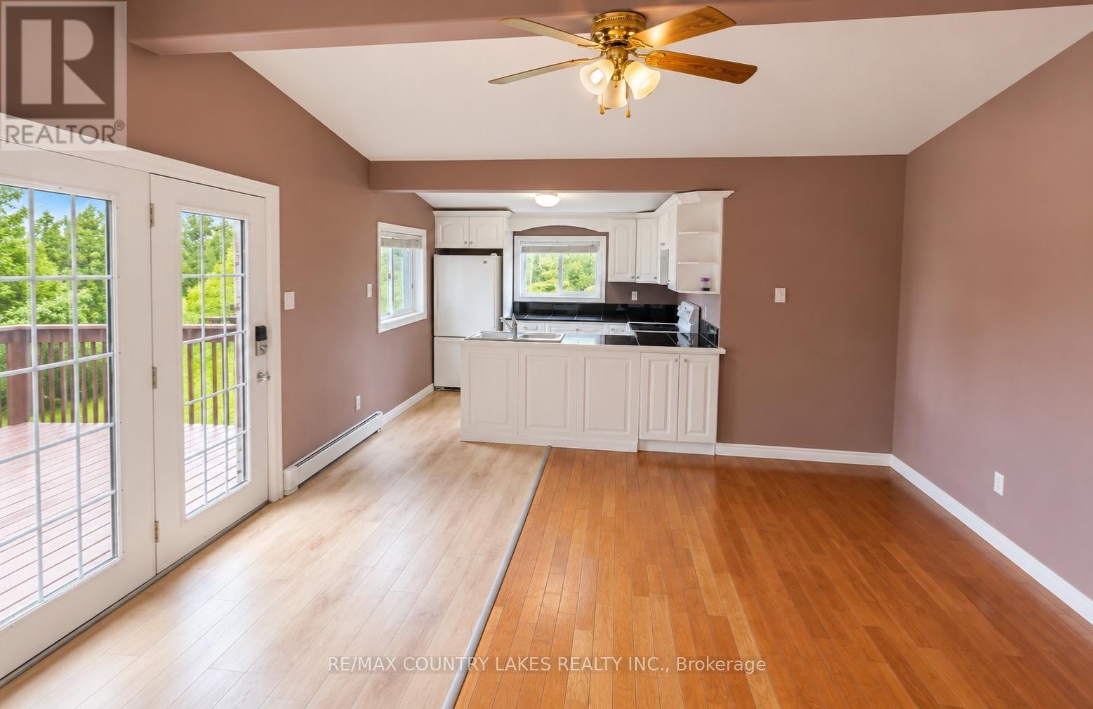 16 Hummingbird Lane, Kawartha Lakes, Ontario  L0K 1B0 - Photo 8 - X13546036