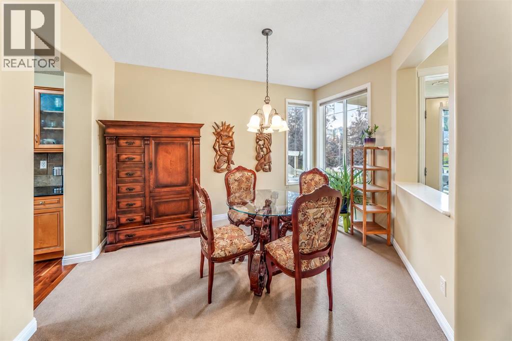 160 Royal Oak Heights Nw, Calgary, Alberta  T3G 5V3 - Photo 6 - A2347903