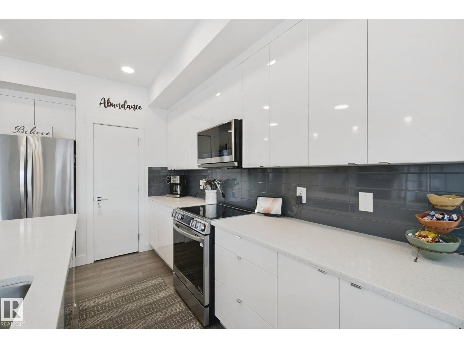 153 Cavanagh CM SW