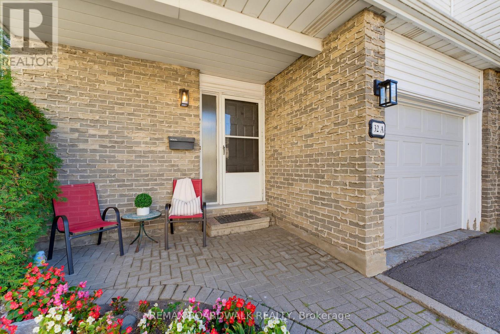 13 - 32 Black Forest Lane, Ottawa, Ontario  K2H 5C8 - Photo 3 - X13837274