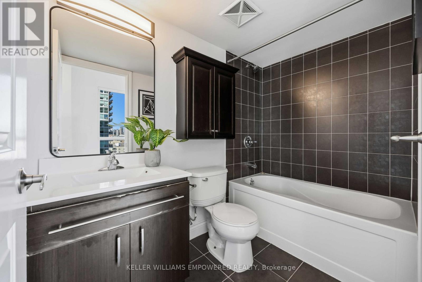 1502 - 100 Western Battery Road, Toronto, Ontario  M6K 3S2 - Photo 20 - C13837264