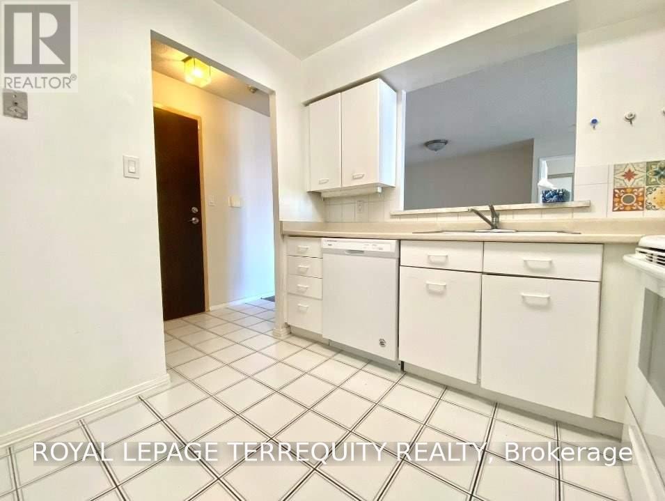 1801 - 30 Greenfield Avenue, Toronto, Ontario  M2N 6N3 - Photo 14 - C13837292