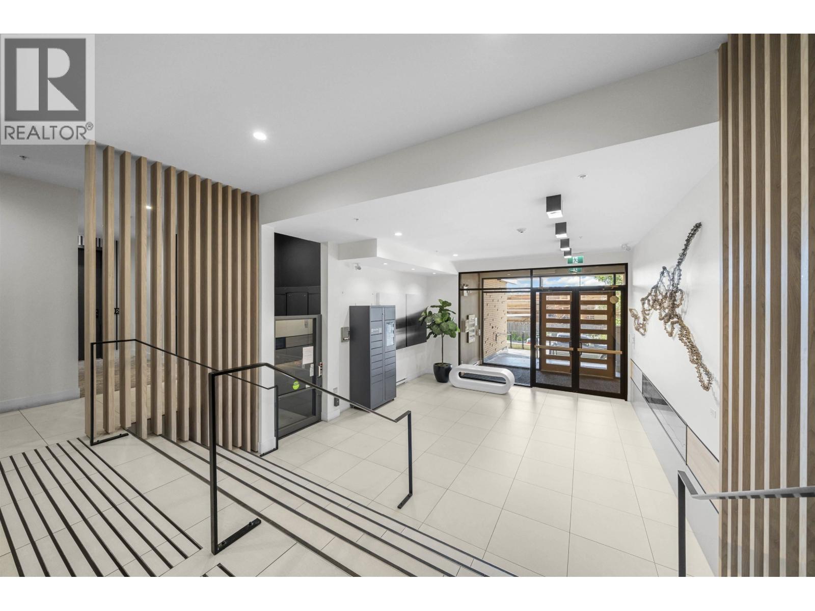 322 300 Salter Street, New Westminster, British Columbia V3M 0L9 - Photo 3 - R3170276