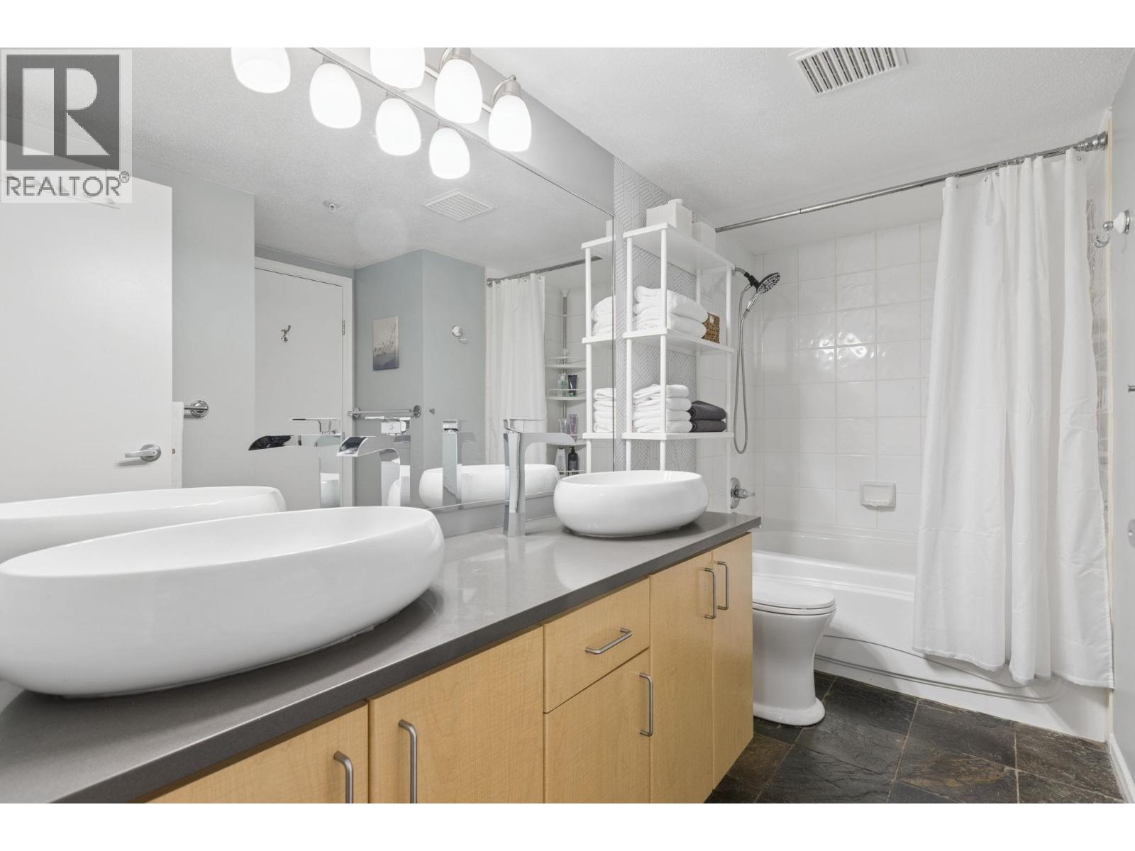 112 147 E 1st, North Vancouver, British Columbia  V7L 1B2 - Photo 15 - R3170283