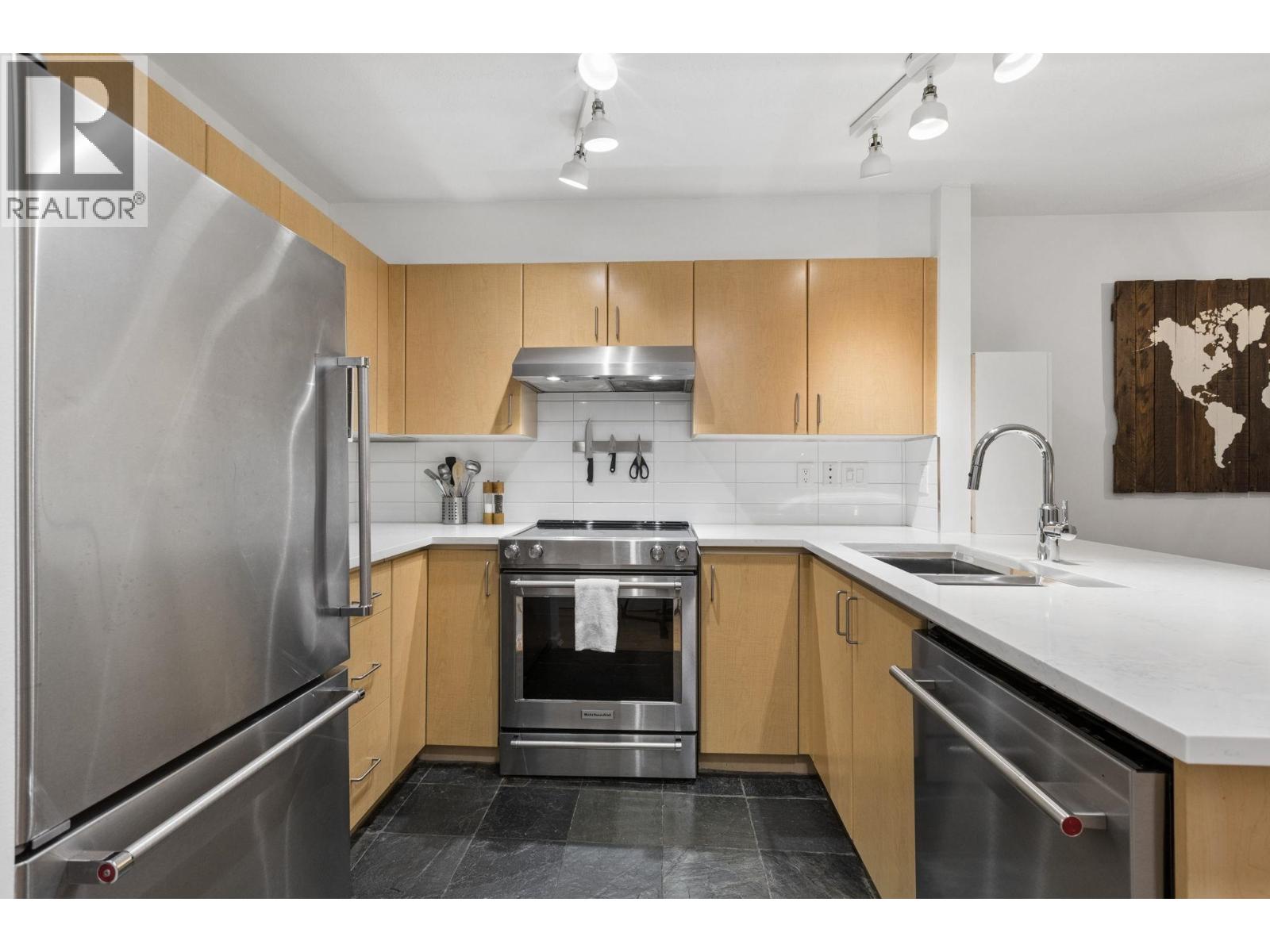 112 147 E 1st, North Vancouver, British Columbia  V7L 1B2 - Photo 7 - R3170283