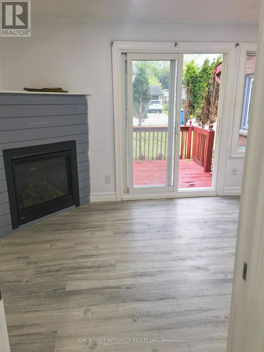 298 Lakeview Boulevard, Georgina, Ontario  L4P 2Y7 - Photo 6 - N13837320
