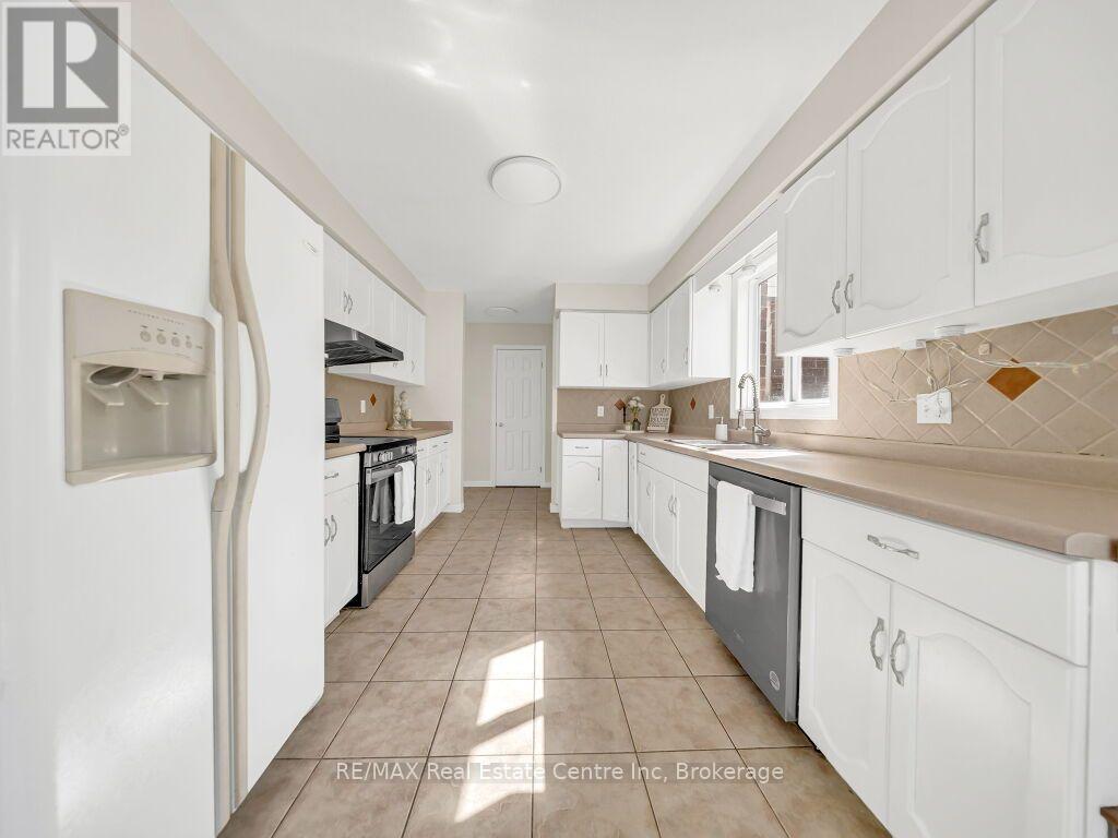 61 Moffatt Lane, Guelph, Ontario  N1G 5E8 - Photo 12 - X13837266