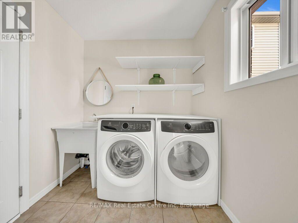61 Moffatt Lane, Guelph, Ontario  N1G 5E8 - Photo 17 - X13837266