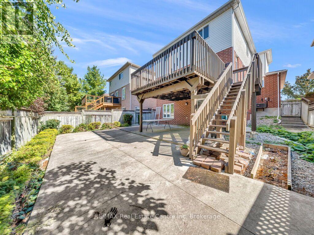 61 Moffatt Lane, Guelph, Ontario  N1G 5E8 - Photo 43 - X13837266
