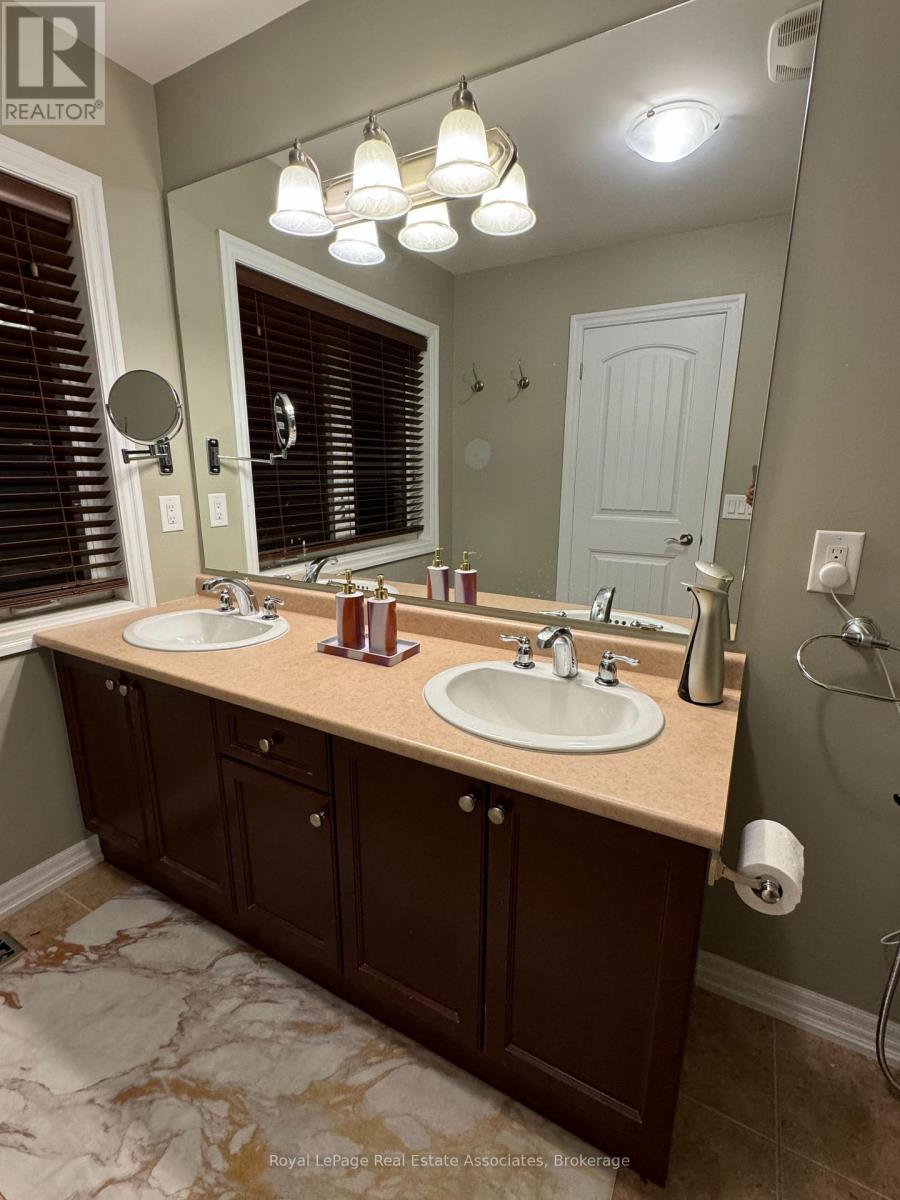 22 Forbes Terrace, Milton, Ontario  L9T 3X3 - Photo 19 - W13837272