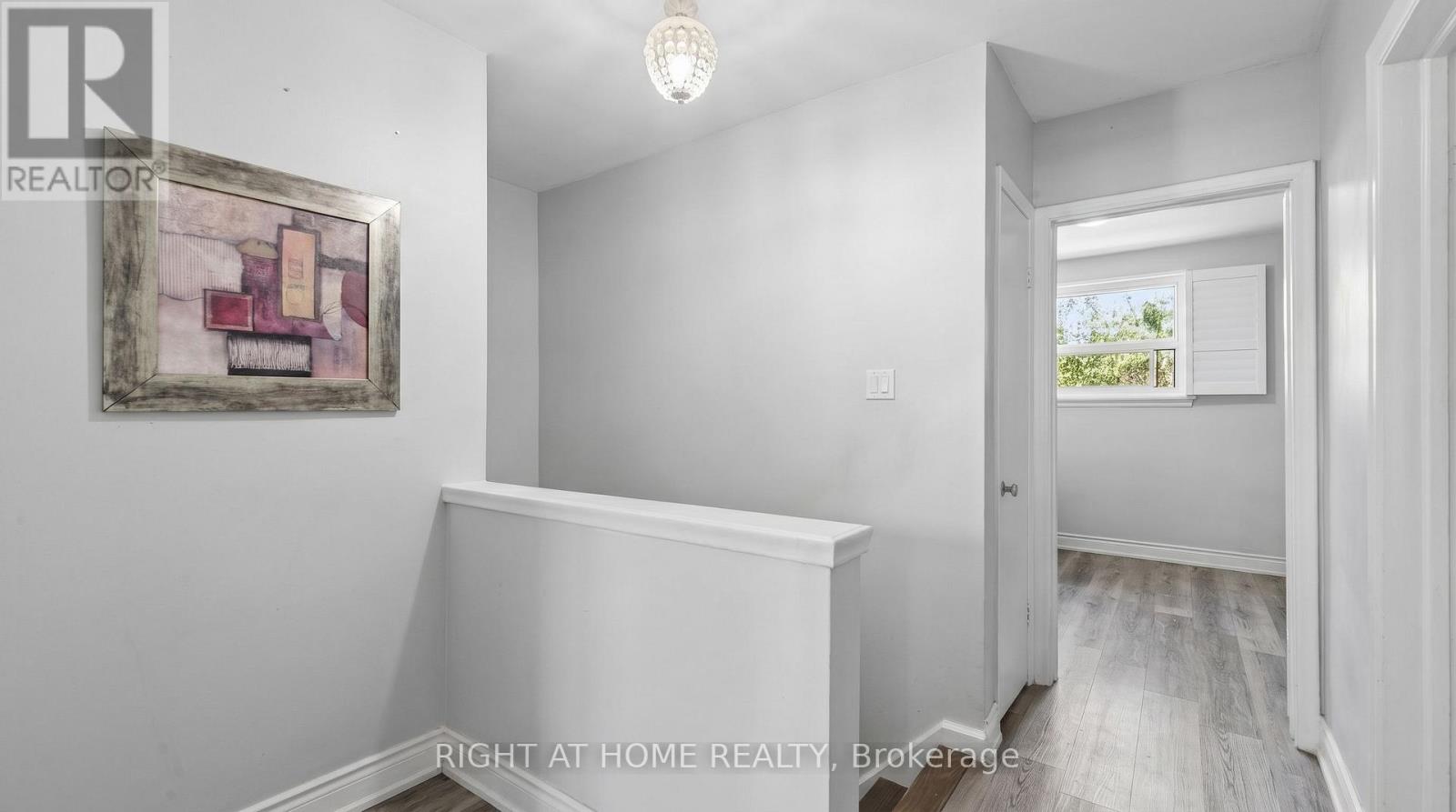 2260 Wiseman Court, Mississauga, Ontario  L5J 1P2 - Photo 11 - W13837316