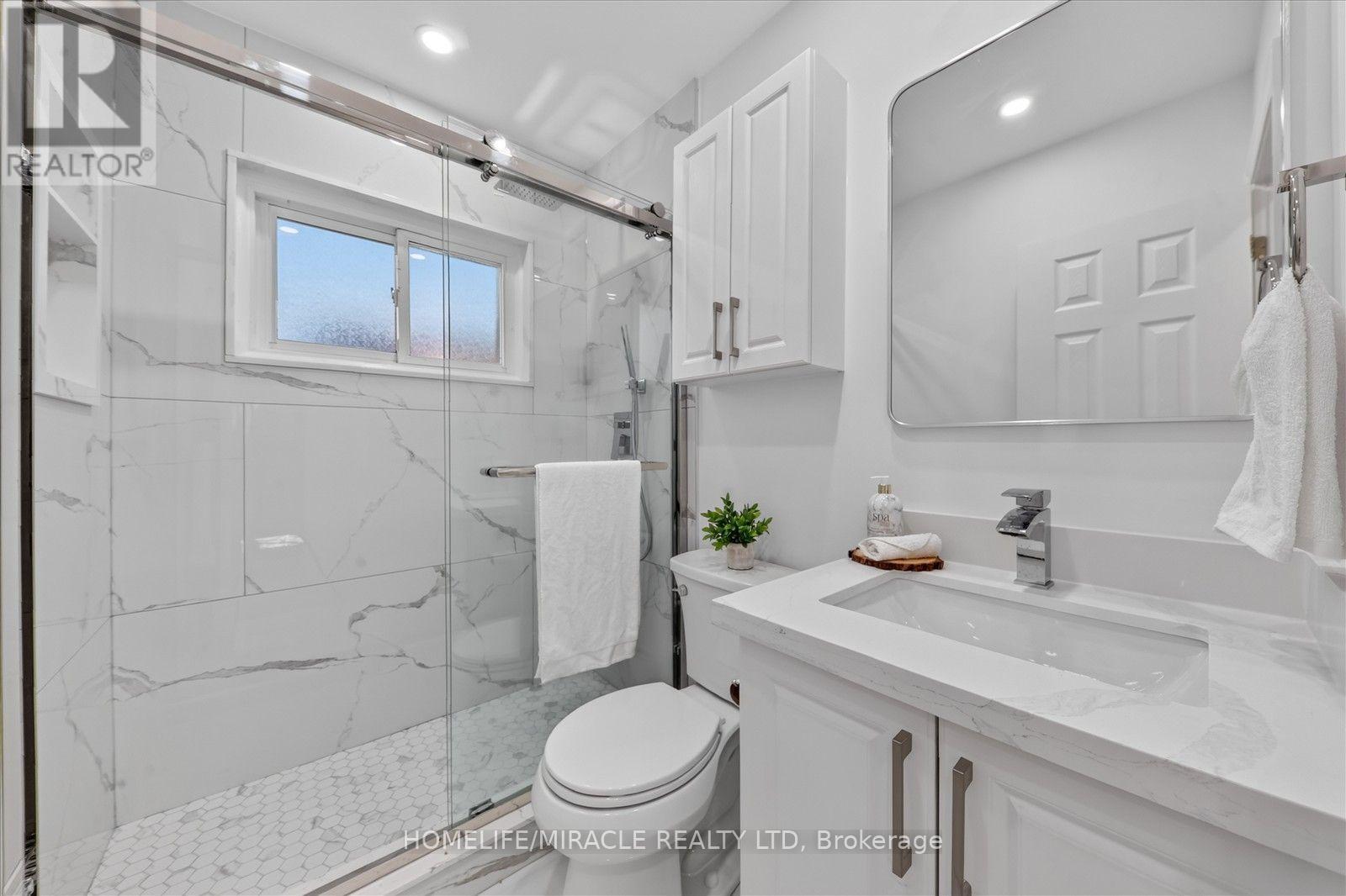 18 Elderfield Crescent, Toronto, Ontario  M9C 3K7 - Photo 20 - W13837318