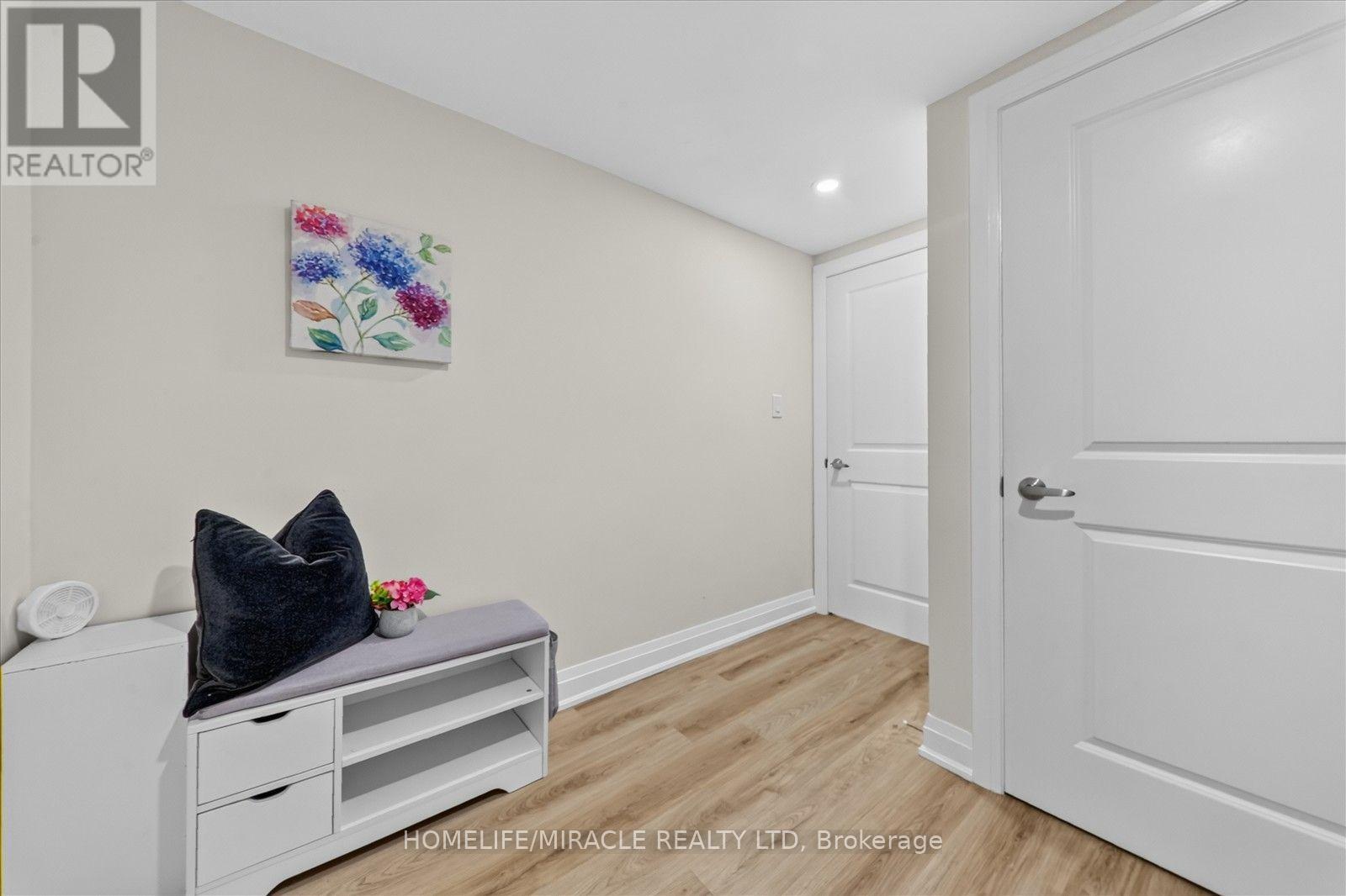 18 Elderfield Crescent, Toronto, Ontario  M9C 3K7 - Photo 26 - W13837318