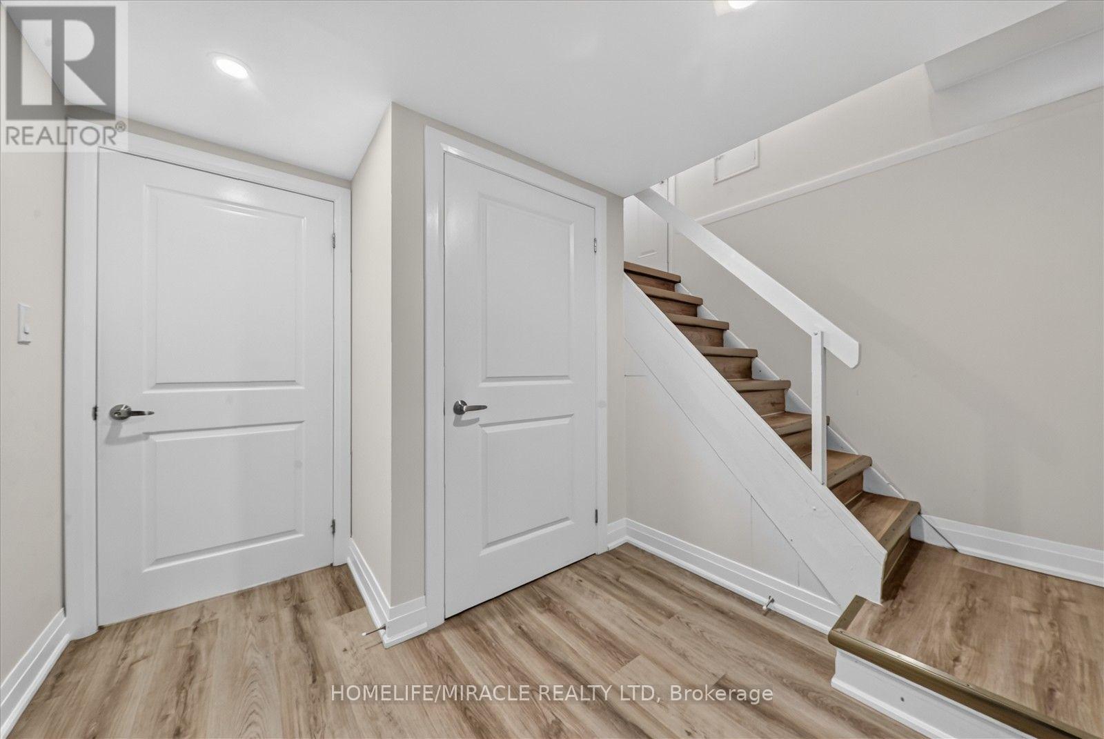 18 Elderfield Crescent, Toronto, Ontario  M9C 3K7 - Photo 27 - W13837318