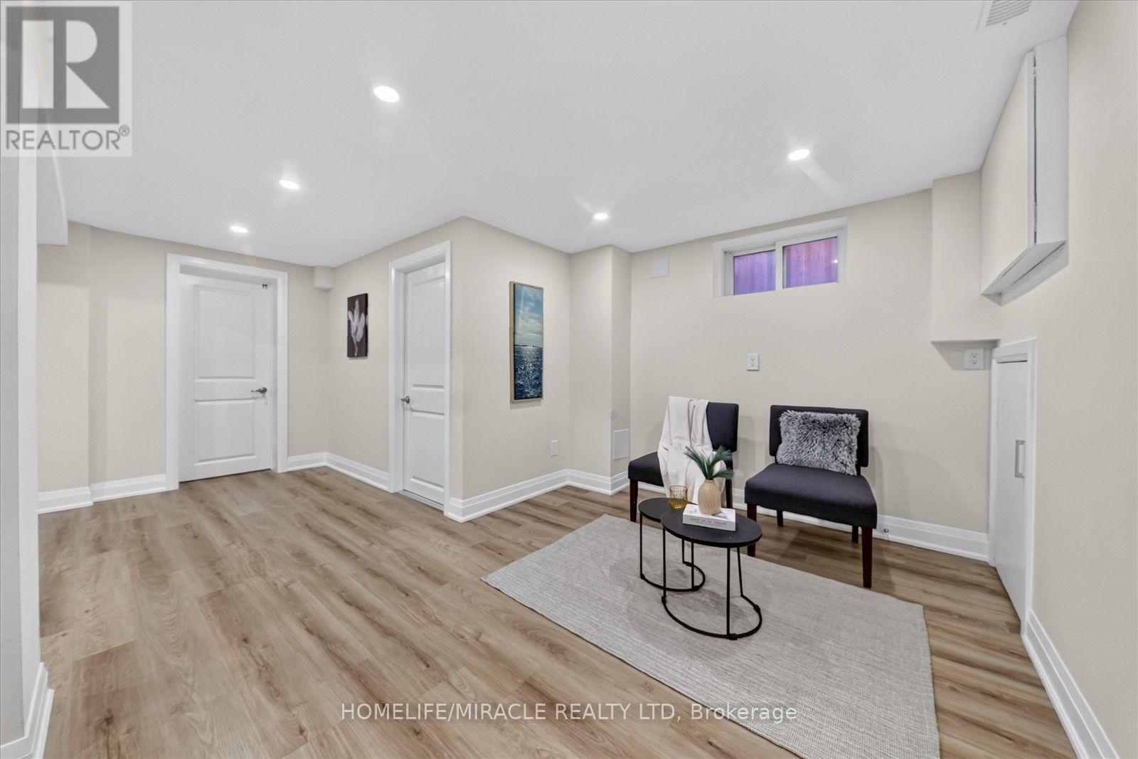 18 Elderfield Crescent, Toronto, Ontario  M9C 3K7 - Photo 29 - W13837318