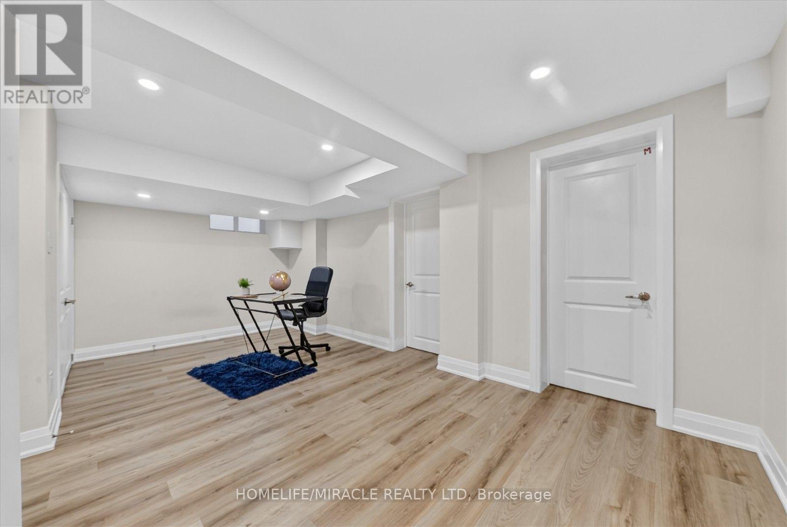 18 Elderfield Crescent, Toronto, Ontario  M9C 3K7 - Photo 31 - W13837318