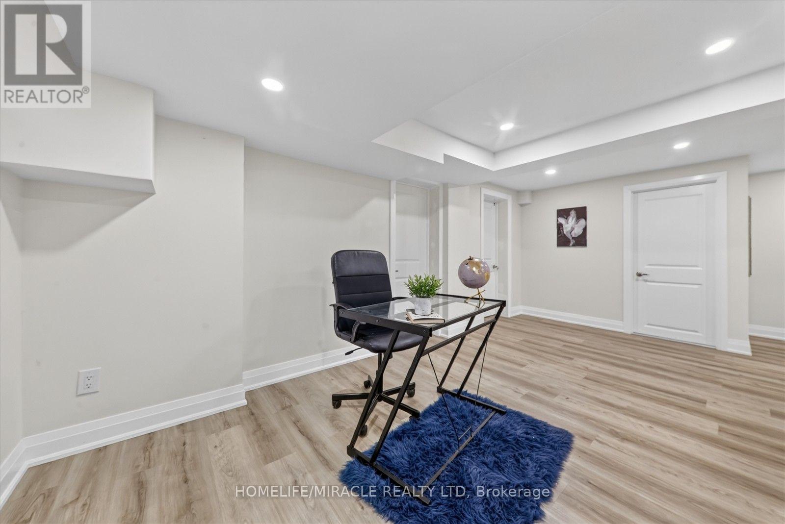 18 Elderfield Crescent, Toronto, Ontario  M9C 3K7 - Photo 32 - W13837318