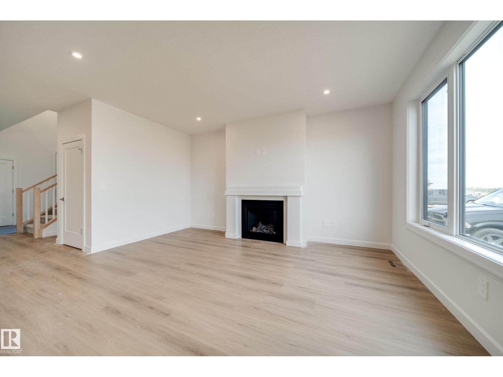 77 Chartres CL