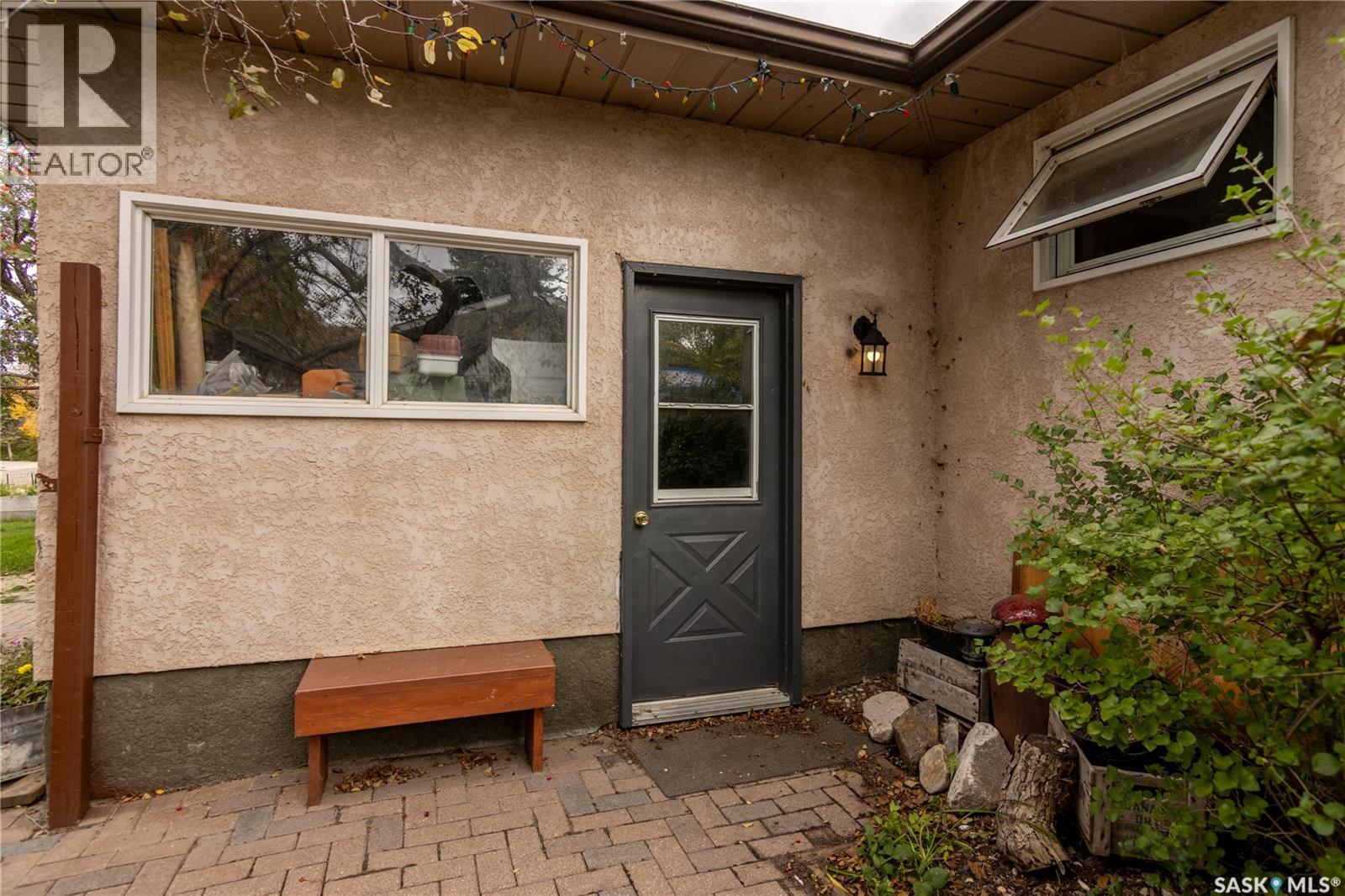 517 East Drive, Esterhazy, Saskatchewan  S0A 0X0 - Photo 6 - SK049743