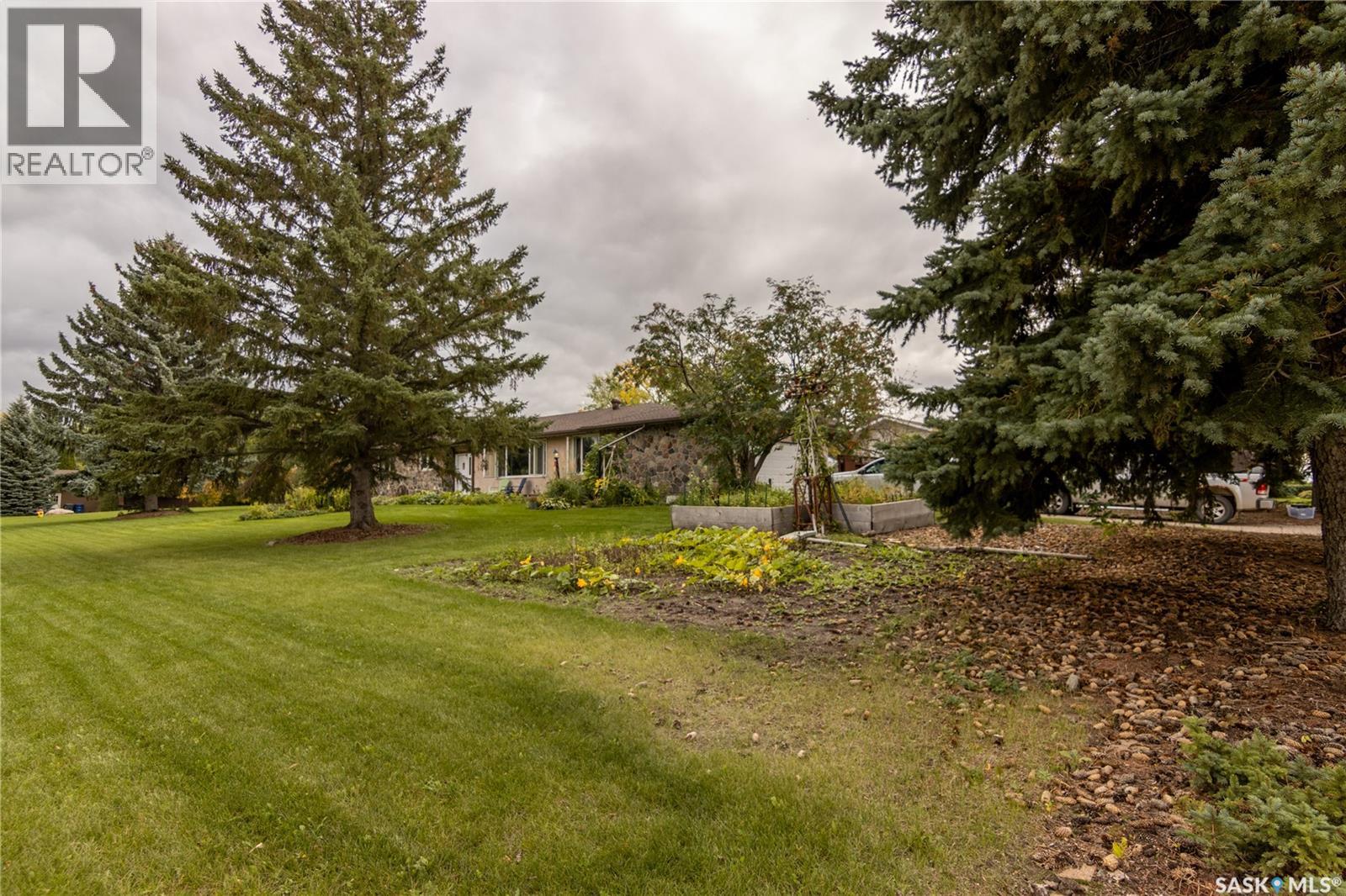 517 East Drive, Esterhazy, Saskatchewan  S0A 0X0 - Photo 18 - SK049743