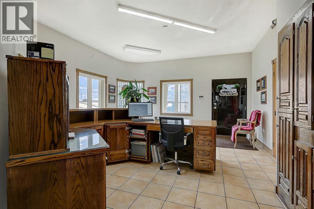 15825 100 Street