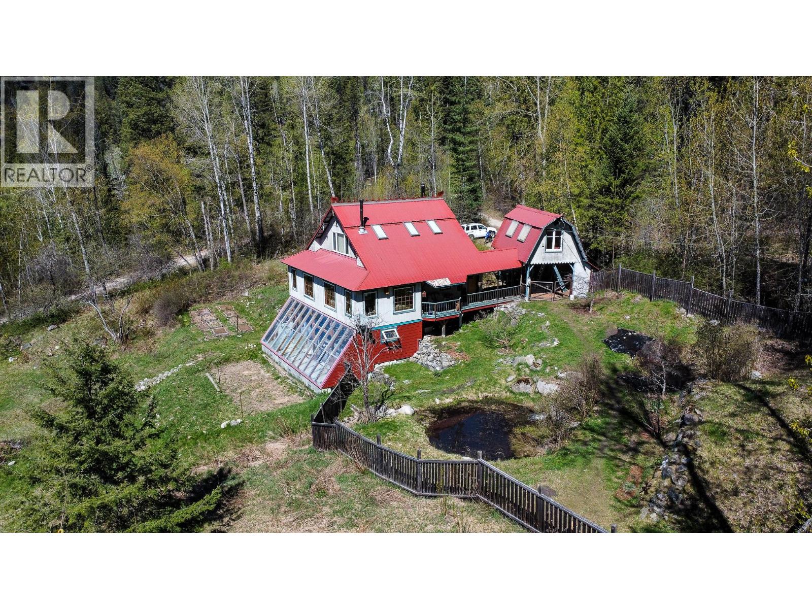 395 BOVEN Road, Nelson, British Columbia