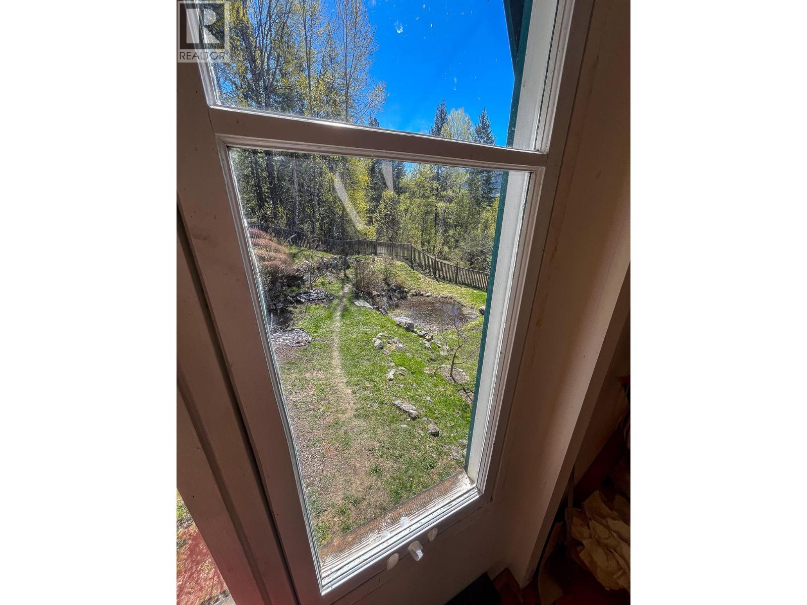 395 Boven Road, Nelson, British Columbia  V1L 6J1 - Photo 58 - 10385419