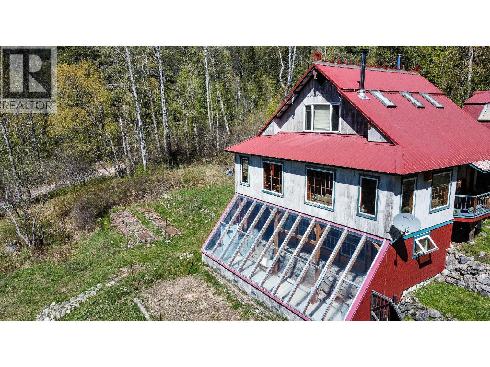 395 Boven Road, Nelson, British Columbia  V1L 6J1 - Photo 77 - 10385419
