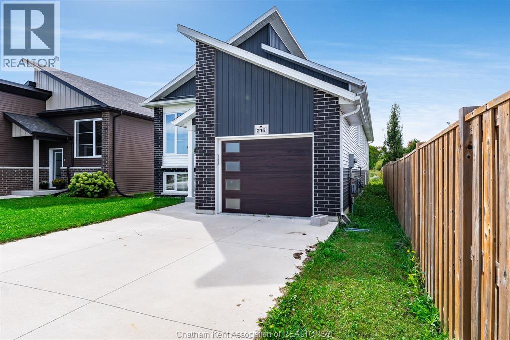 215 Manning Drive, Chatham, Ontario  N7M 0S5 - Photo 15 - 26023702