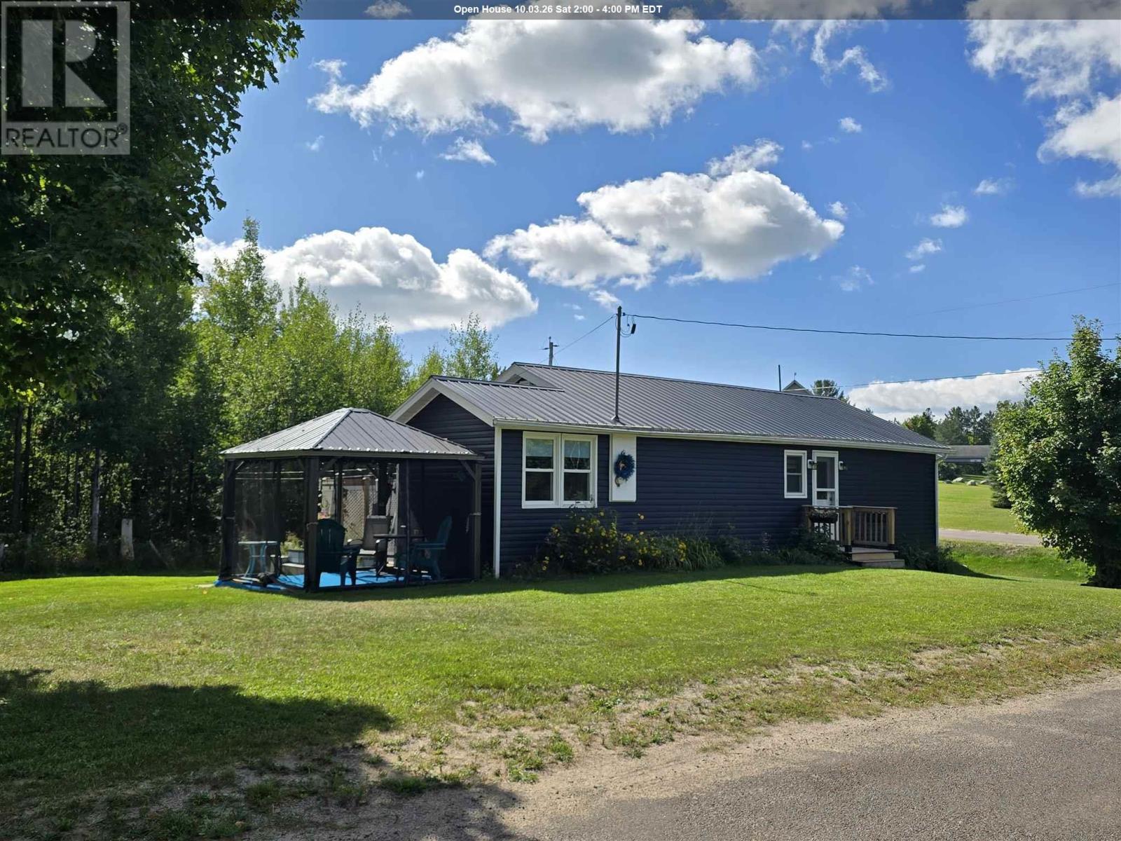 1607 Hilton RD, Hilton Beach, Ontario
