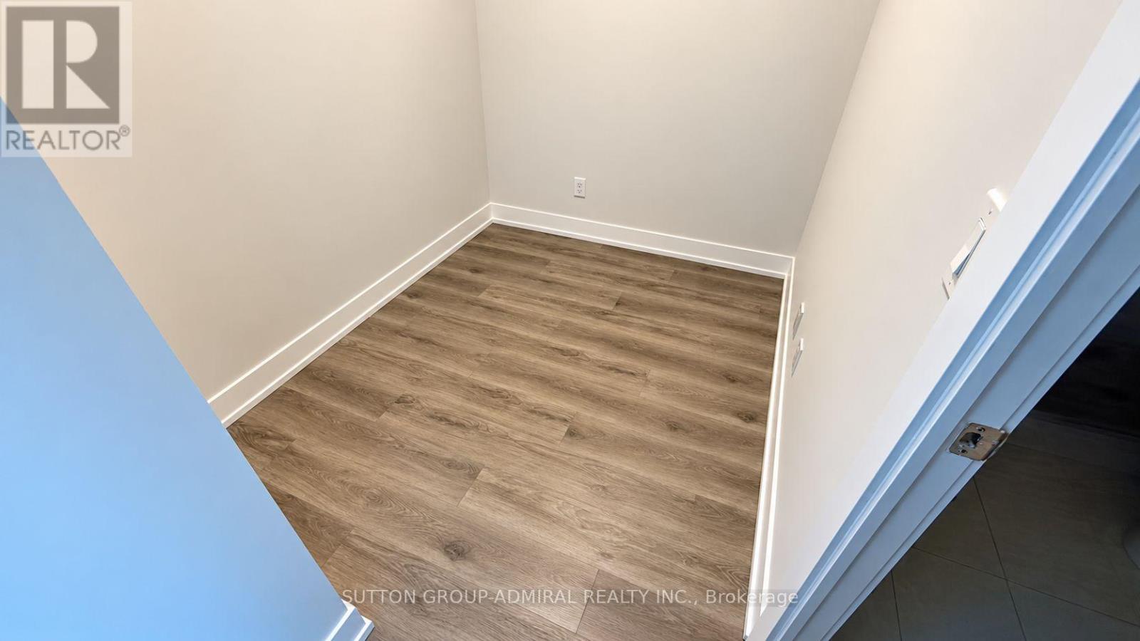 744 - 9471 Yonge Street, Richmond Hill, Ontario  L4C 0Z5 - Photo 11 - N13836694
