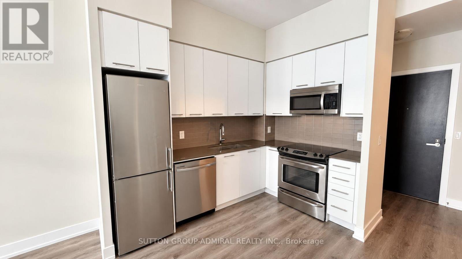 744 - 9471 Yonge Street, Richmond Hill, Ontario  L4C 0Z5 - Photo 2 - N13836694