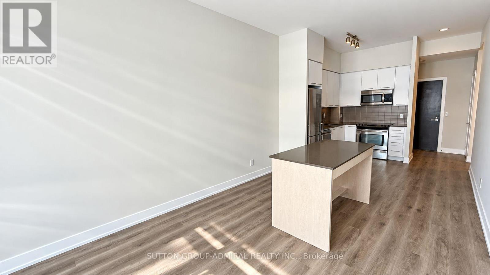 744 - 9471 Yonge Street, Richmond Hill, Ontario  L4C 0Z5 - Photo 5 - N13836694