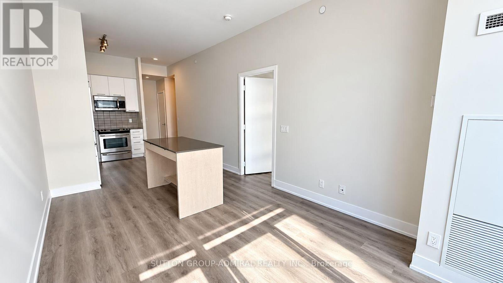744 - 9471 Yonge Street, Richmond Hill, Ontario  L4C 0Z5 - Photo 7 - N13836694