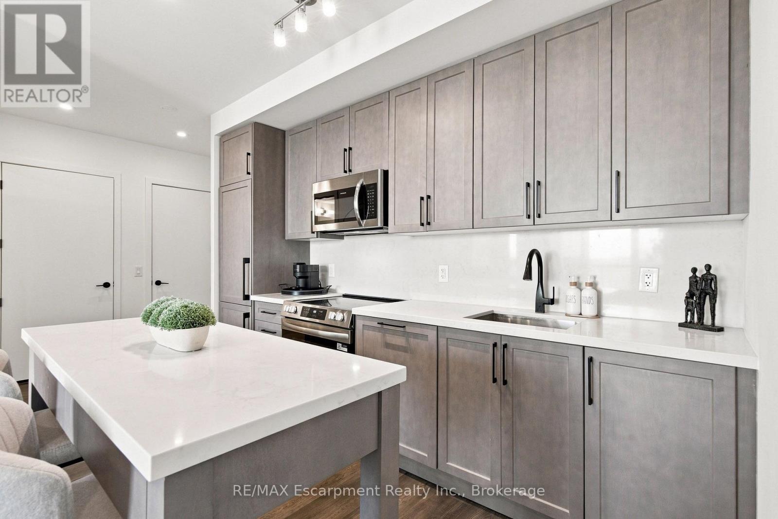 707 - 2450 Old Bronte Road, Oakville, Ontario  L6M 4J2 - Photo 8 - W13837404