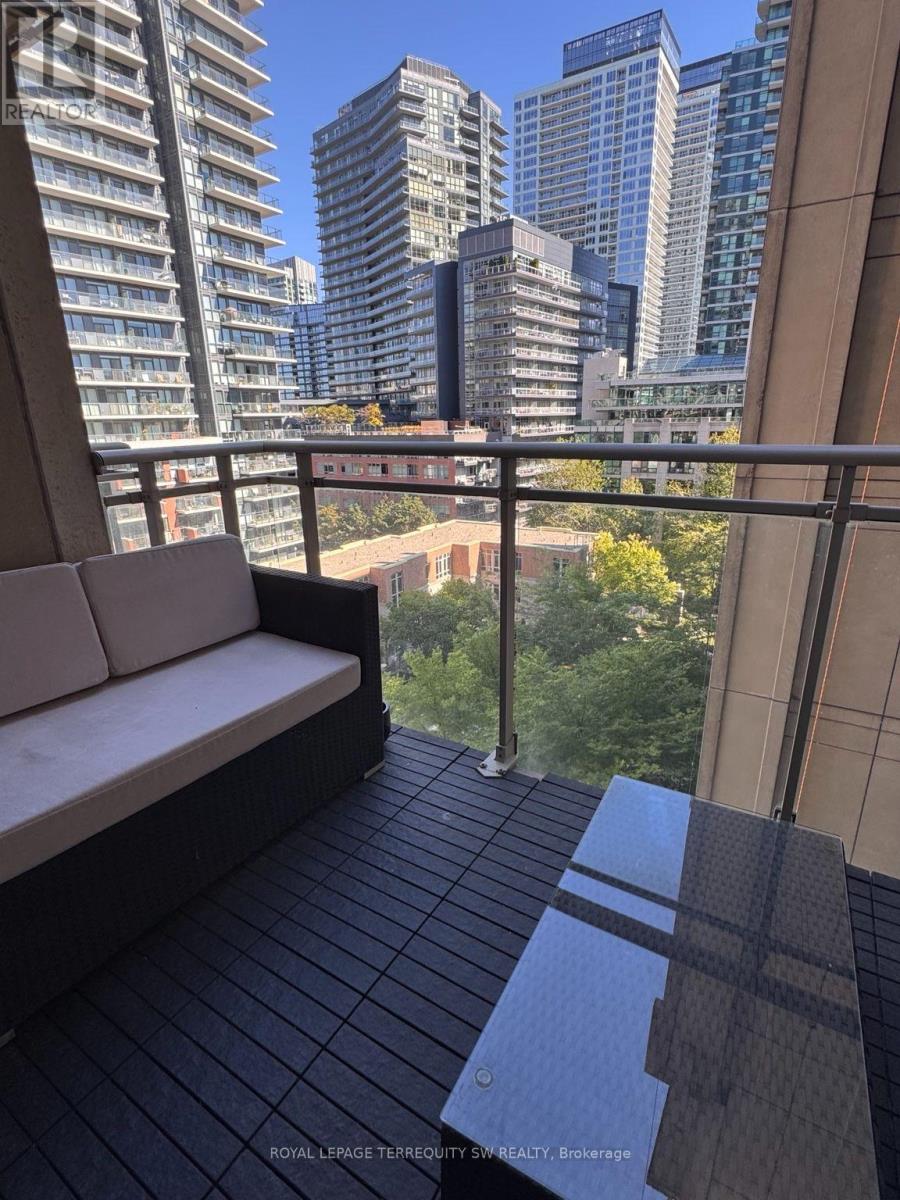 809 - 21 Grand Magazine Street, Toronto (Niagara), Ontario  M5V 1B5 - Photo 5 - C13837324