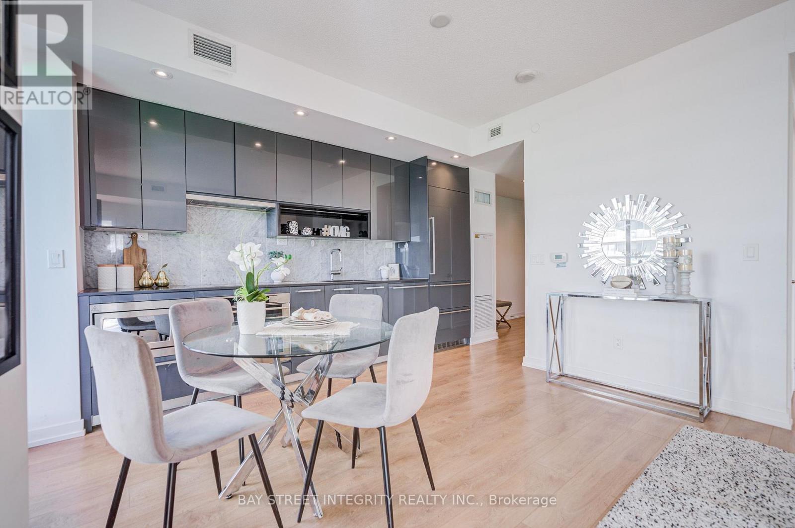 303 - 117 Mcmahon Drive, Toronto, Ontario  M2K 0E4 - Photo 9 - C13837326