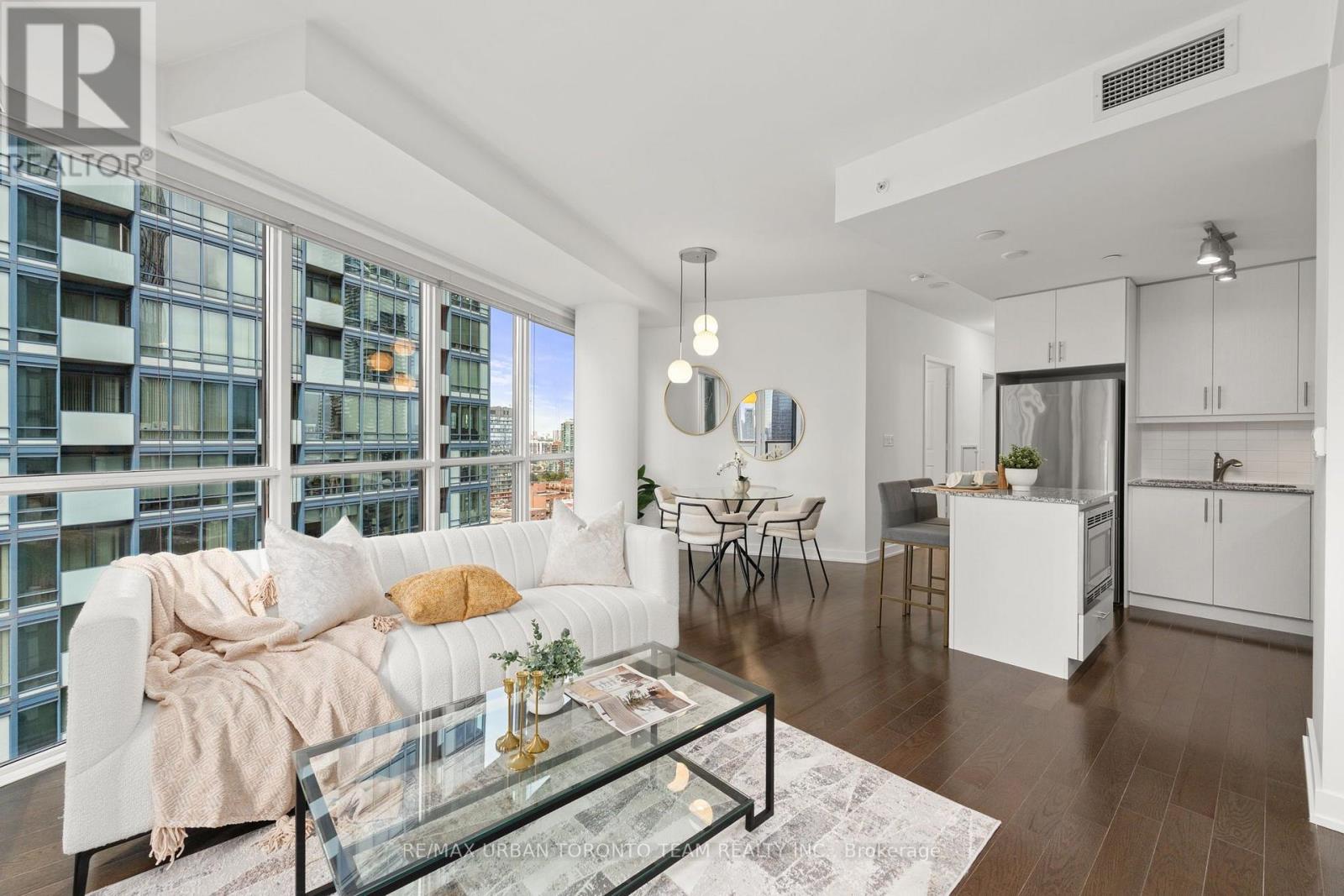 2104 - 1 THE ESPLANADE AVENUE, Toronto, Ontario