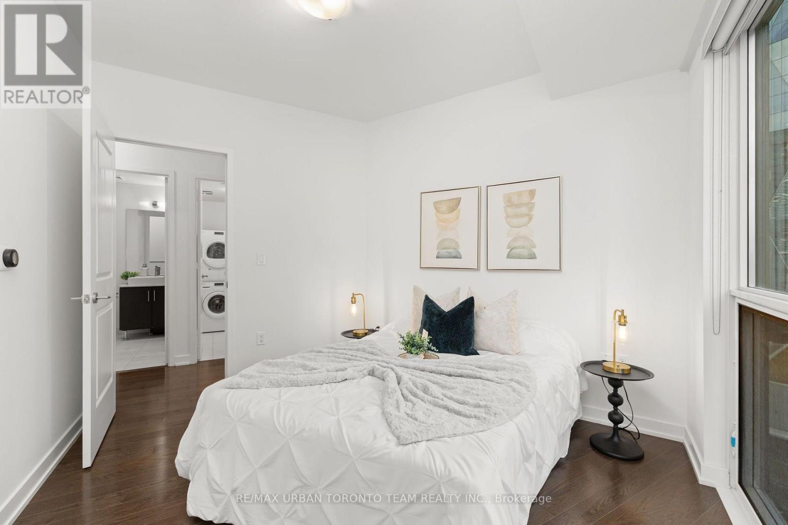 2104 - 1 The Esplanade Avenue, Toronto, Ontario  M5E 0A8 - Photo 15 - C13837346