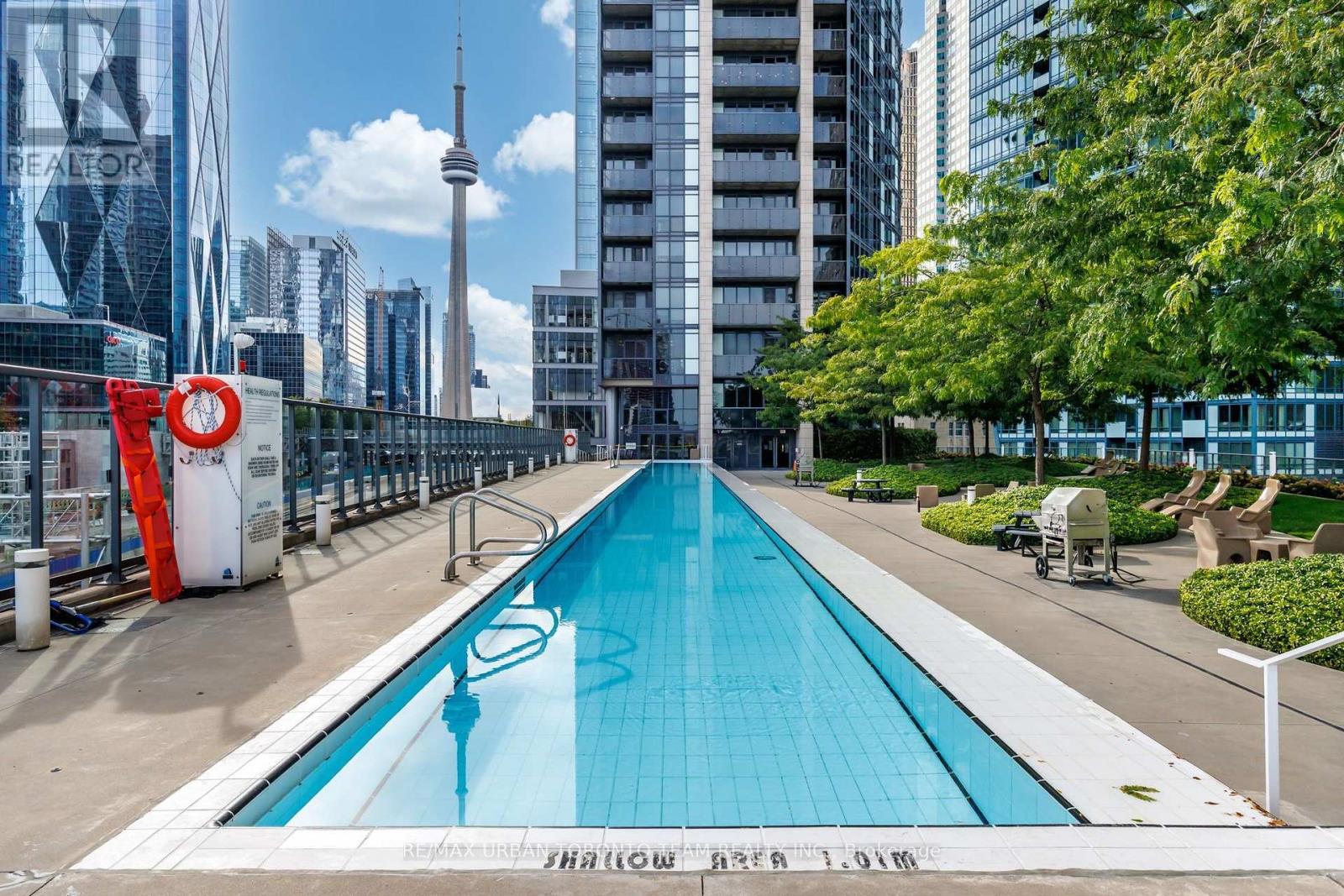 2104 - 1 The Esplanade Avenue, Toronto, Ontario  M5E 0A8 - Photo 32 - C13837346