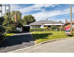 8 WALLBRIDGE COURT, Toronto, Ontario